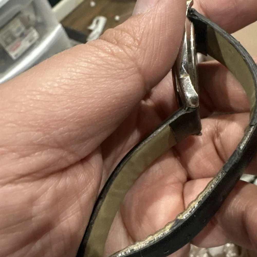 Working Vintage Guess Unisex Watch 1993 Silver Tone Gray Fancy Dial 34mm Fit 7.5